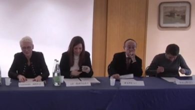 Photo of ممثلة جبهة البوليساريو بإيطاليا تؤكد في تدخل لمنتدى مجلة “اوميقا” أنه على الدبلوماسية الاوروبية من خلال الإتحاد الأوروبي أن تكون شجاعة في الدفاع عن حق الشعب الصحراوي.