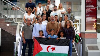 Photo of رسل السلام المستفيدون من برنامج عطل في سلام بجزيرة گران كناريا يٓحظون بإستقبال من قبل مجالس بلدية كبرى بالجزيرة.