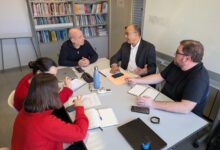 Photo of ممثل جبهة البوليساريو بكاتلونيا يعقد إجتماعا مع تنسيقية البلديات الكاتالانية المتضامنة مع الشعب الصحراوي.