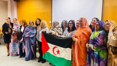 Photo of Las mujeres saharauis participan en el acto por el 50 aniversario de la Asociación de Amigos de RASD en Madrid