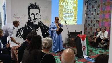 Photo of الجالية الصحراوية بإشبيلية تشارك في فعاليات “آرتي تيفاريتي” تكريما لرفيق القضية الصحراوية فيكو غوثمان.