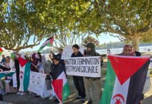 Photo of الجالية الصحراوية ببوردو الفرنسية تنظم وقفة إحتجاجية أمام قنصلية الولايات المتحدة الأمريكية رفضاً لمشروع القرار الأمريكي ودعماً لحق تقرير المصير